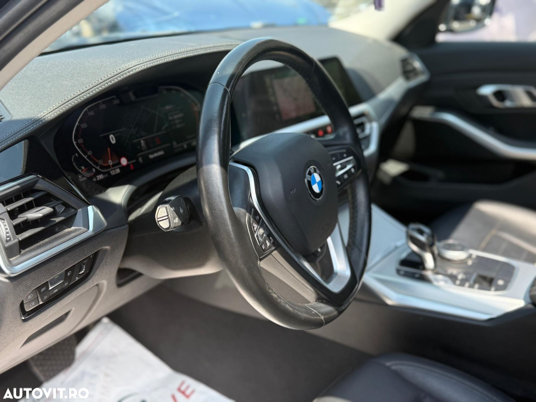 BMW Seria 3 320d xDrive AT Luxury Line - 24