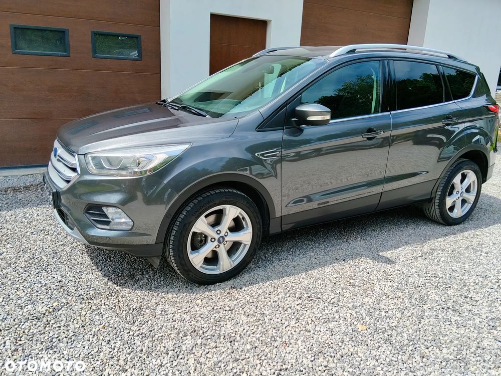 Ford Kuga 2.0 TDCi 2x4 Titanium - 5