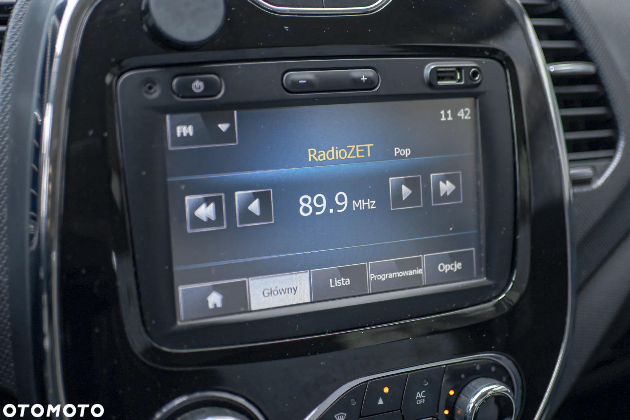 Renault Captur 1.2 TCe Intens EDC - 10