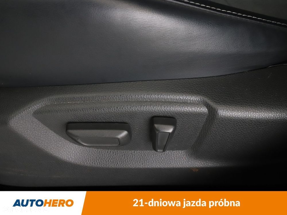 Mitsubishi Eclipse Cross - 36