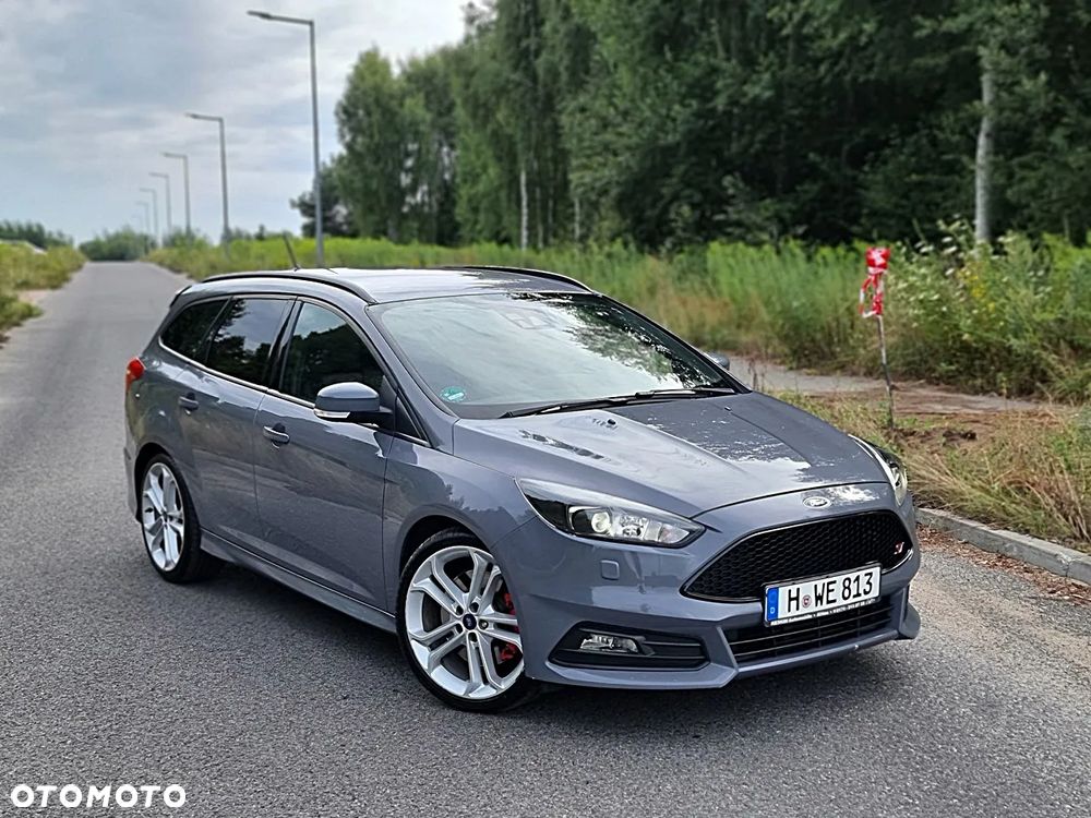 Ford Focus 2.0 TDCi ST - 9