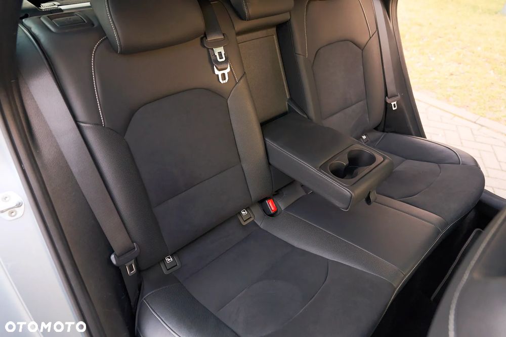 Kia Ceed 1.4 T-GDI DCT OPF GT Line - 24