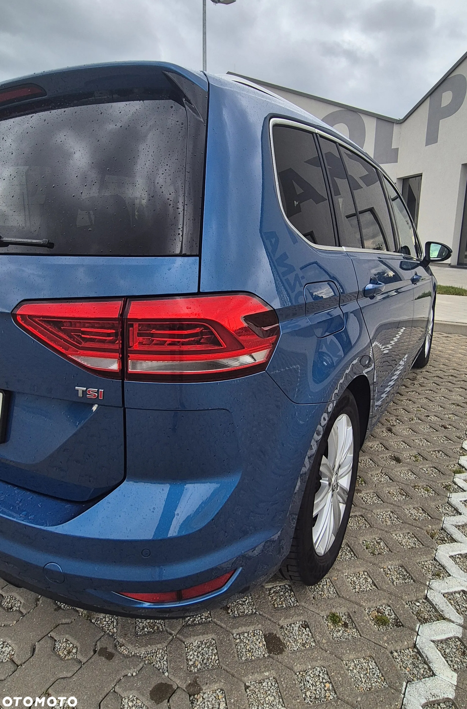 Volkswagen Touran 1.4 TSI BMT Highline - 9