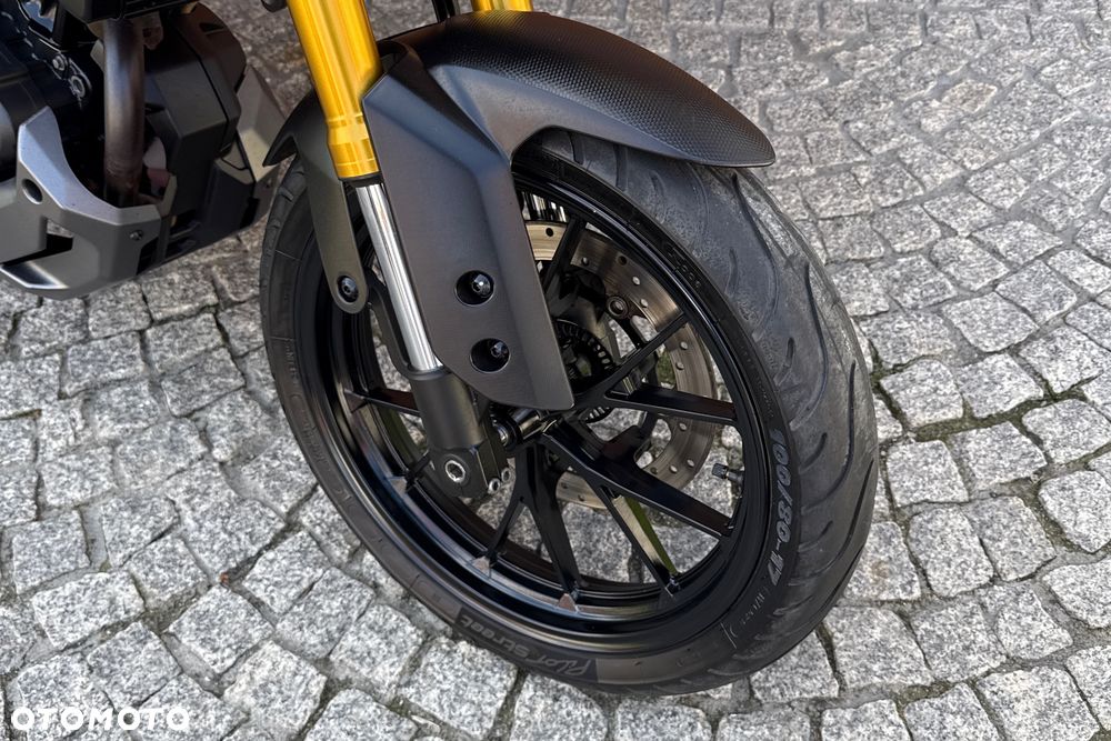 Yamaha MT - 4