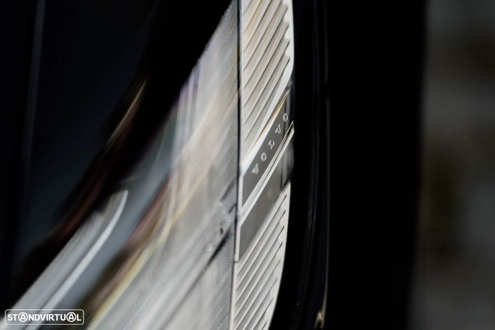 Volvo S60 T8 Recharge AWD Ultimate Dark - 8