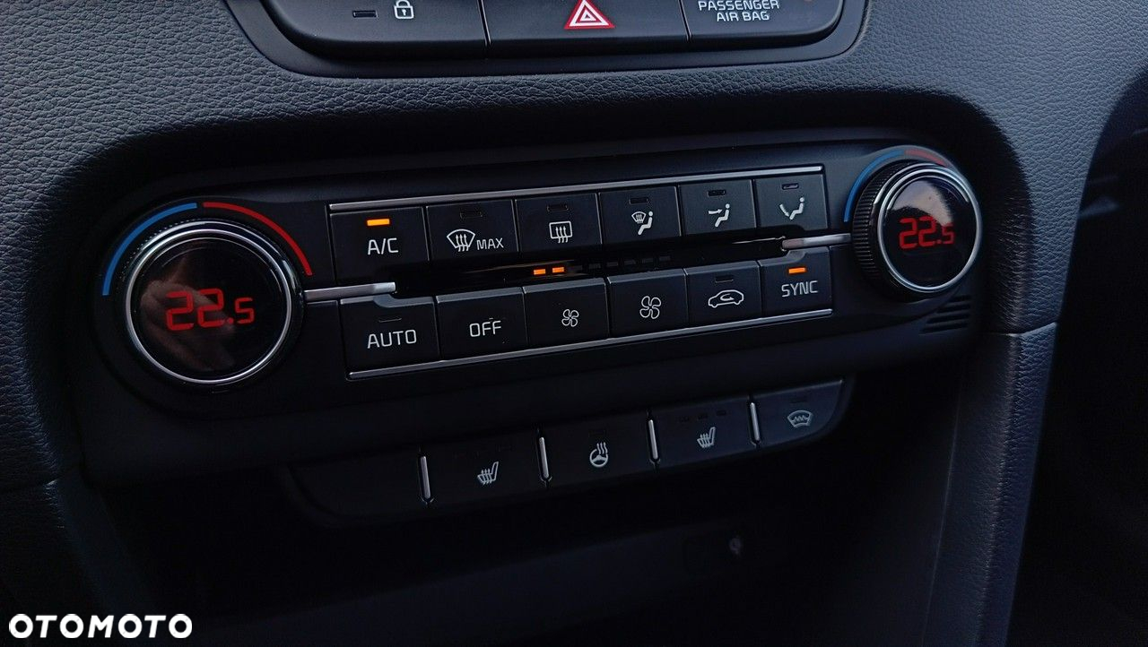 Kia Ceed - 30
