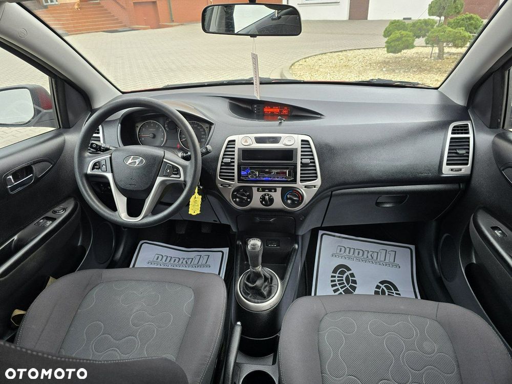 Hyundai i20 - 19