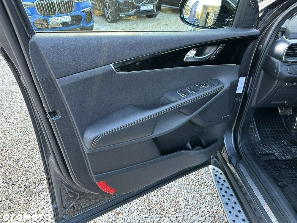 Kia Sorento - 16
