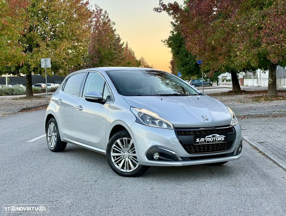 Peugeot 208 1.2 PureTech Allure - 1
