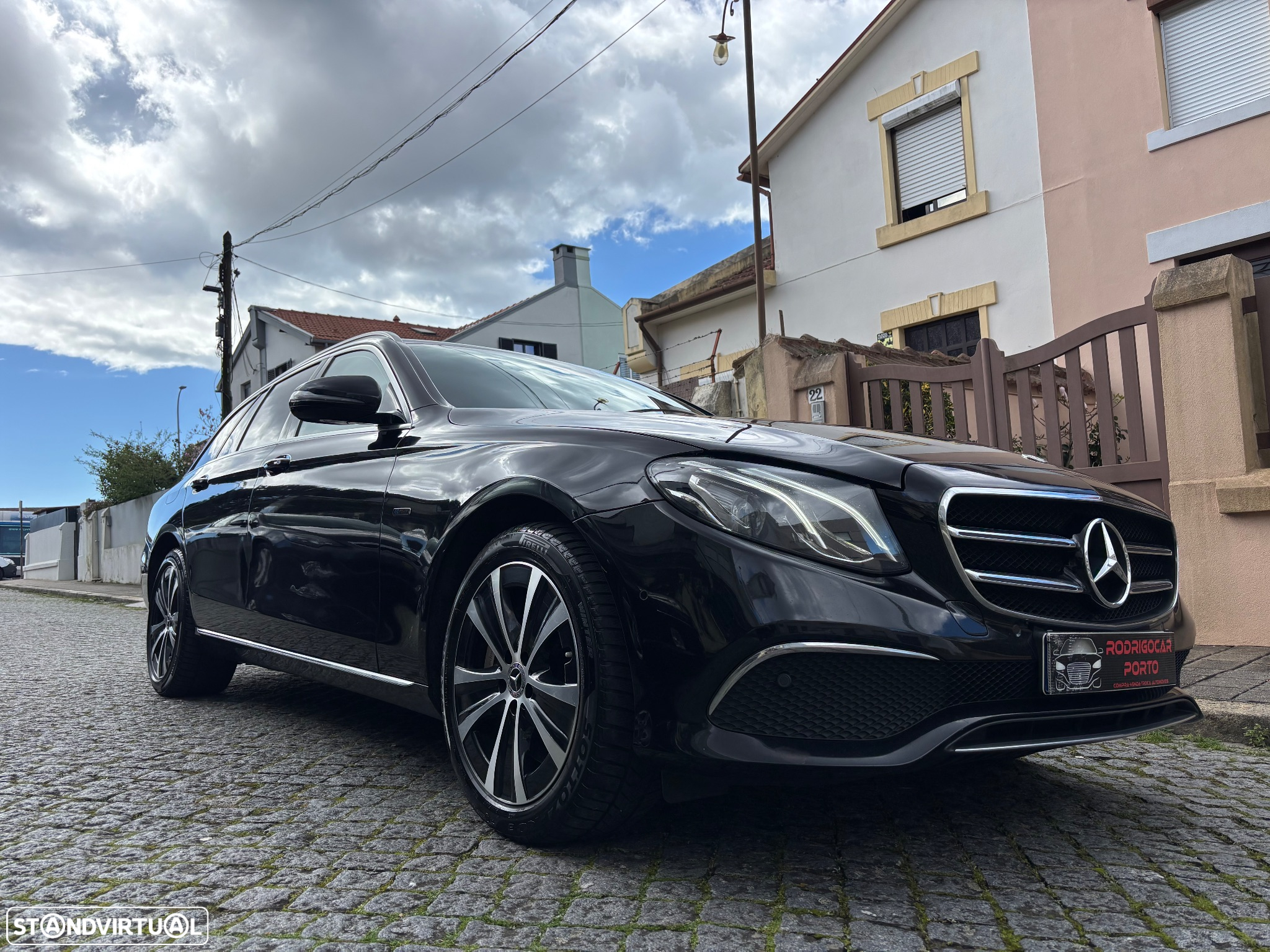 Mercedes-Benz E 300 de Avantgarde 4Matic - 38