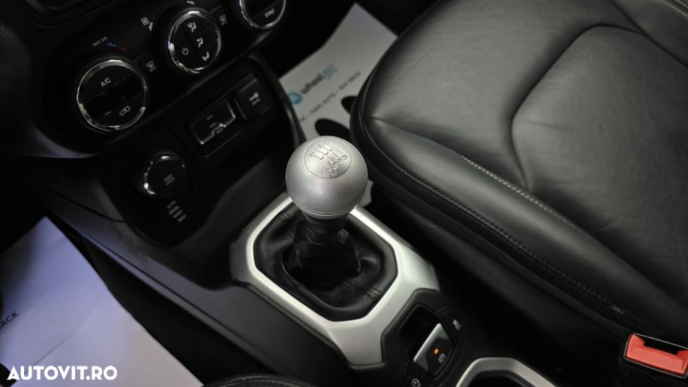 Jeep Renegade 2.0 M-Jet 4x4 Limited - 17