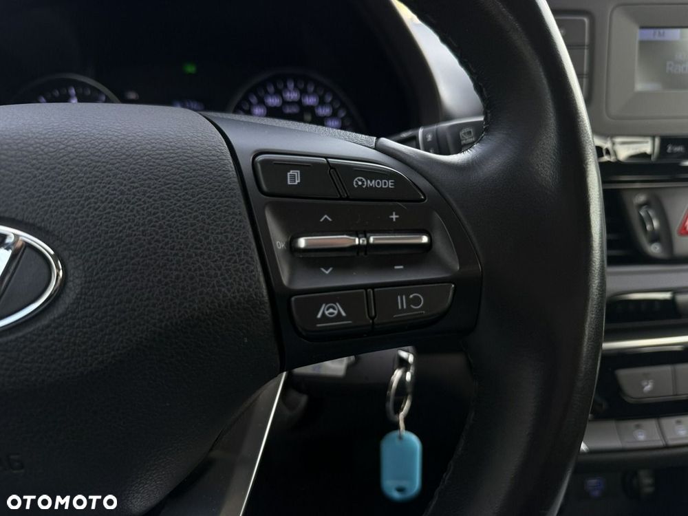 Hyundai i30 1.5 DPI Classic + - 17
