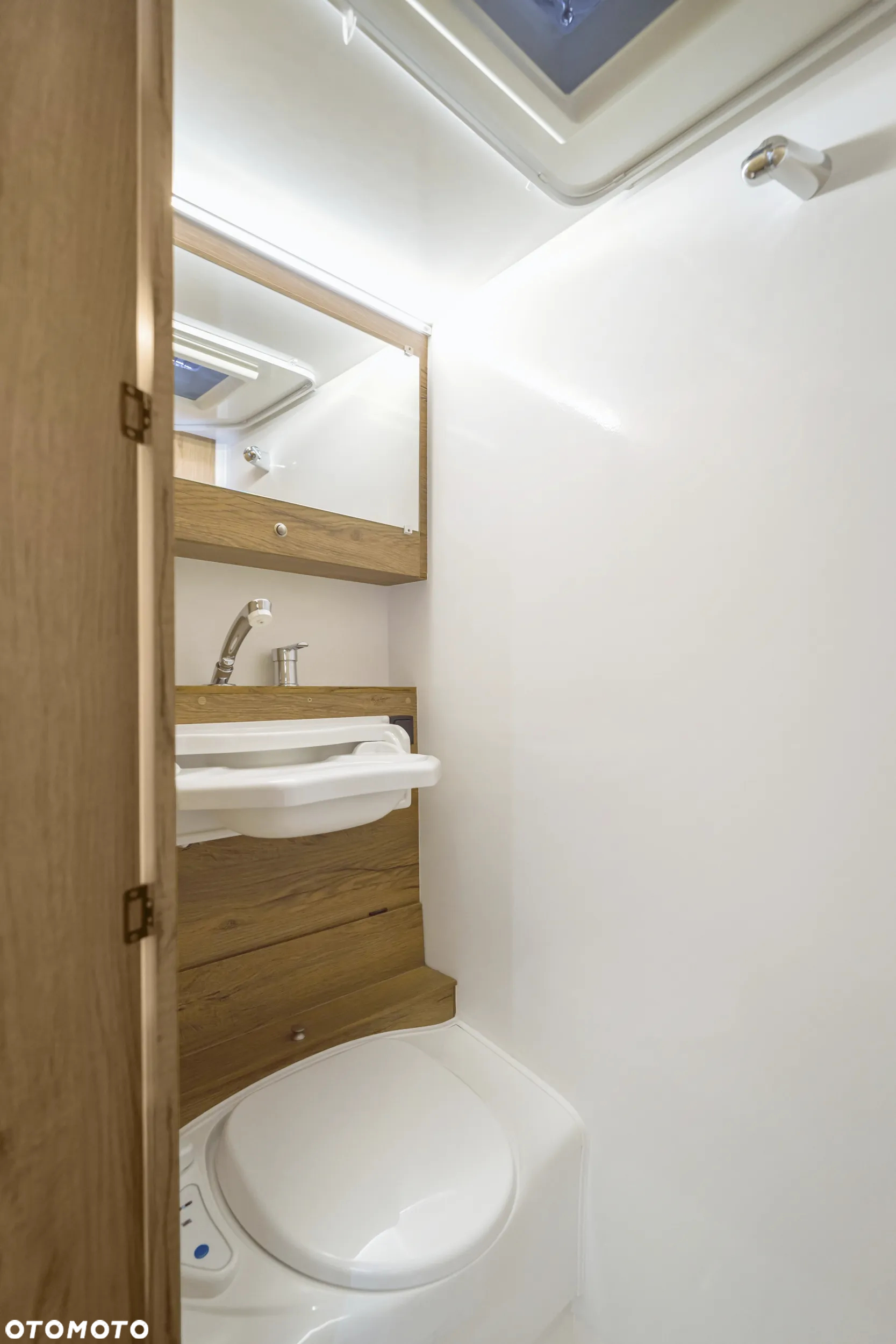 Niewiadów LAZUR NTL NOWOŚĆ 2025! DMC750kg 3osobowa z WC! Prysznic! Kempingi OLSZTYN - 8