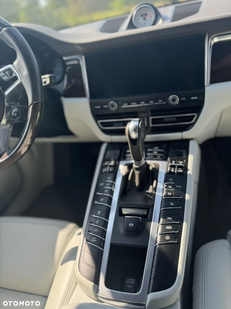 Porsche Macan Turbo PDK - 9