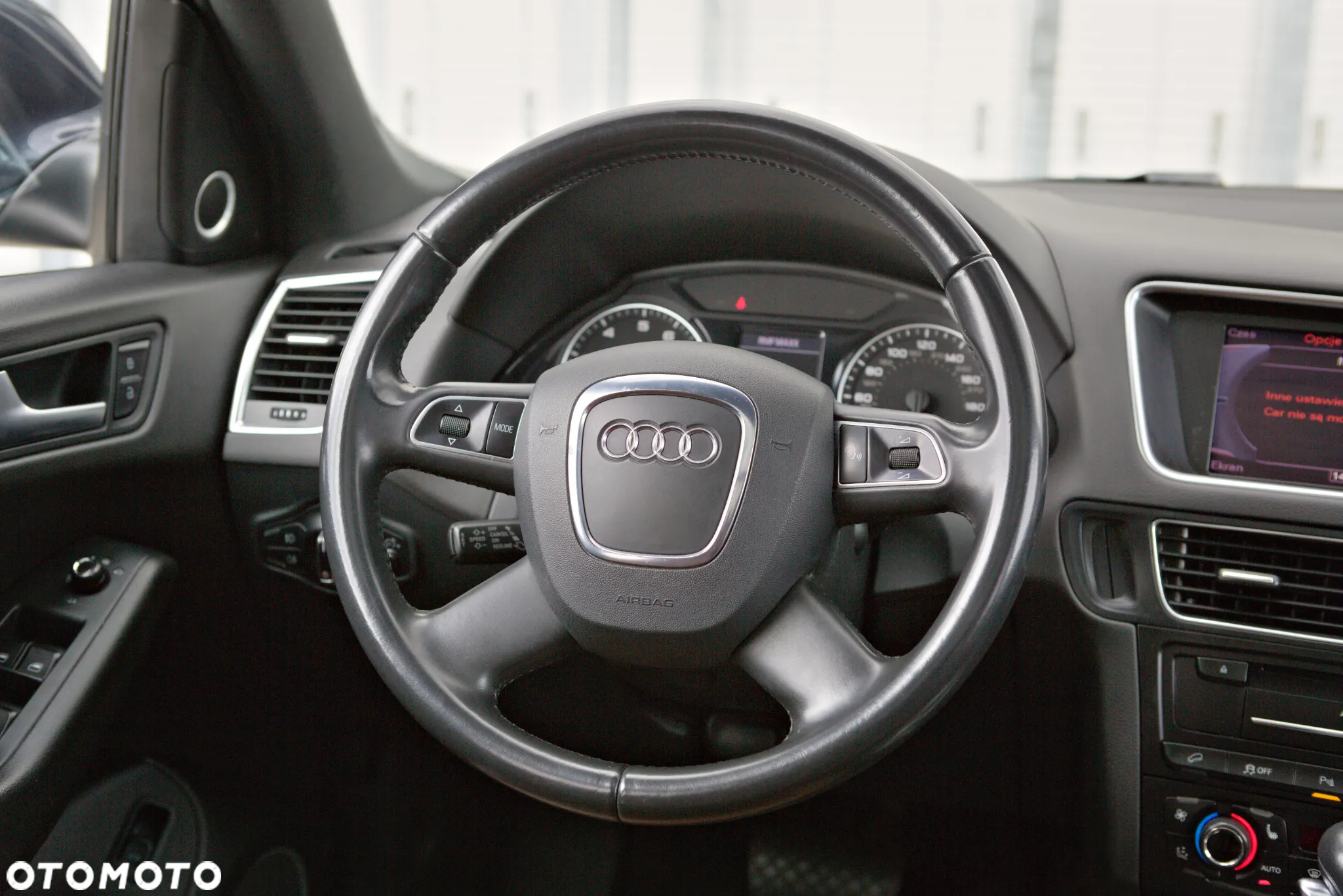 Audi Q5 3.2 FSI Quattro S tronic - 25