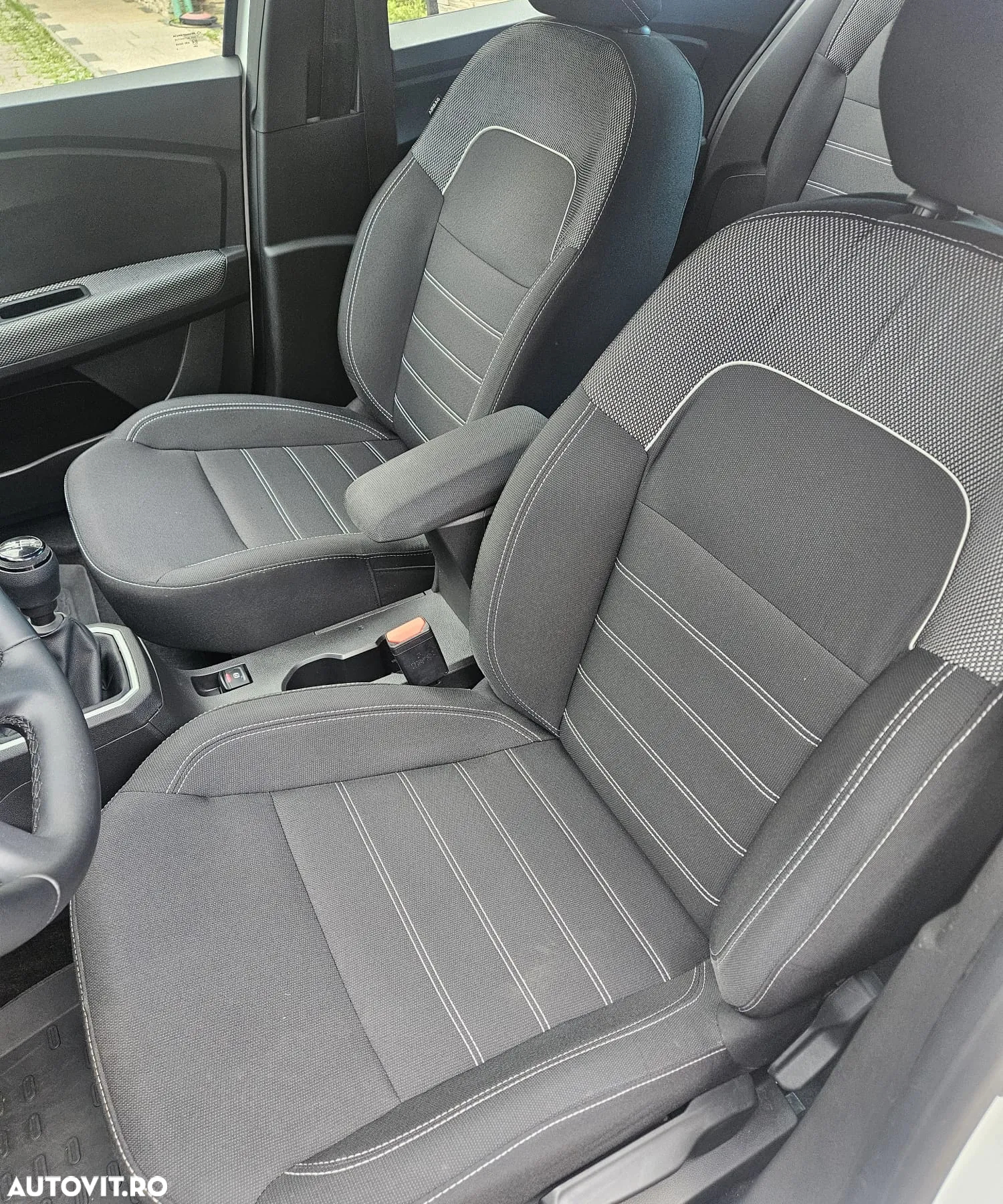 Dacia Logan ECO-G 100 MT6 Prestige - 24