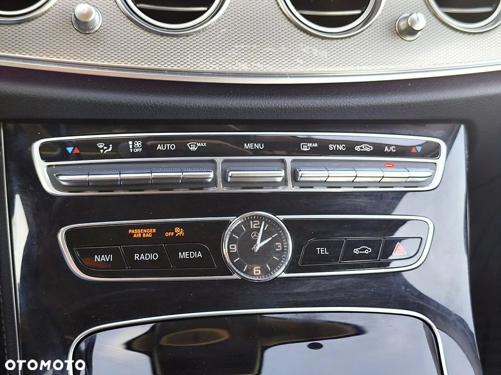 Mercedes-Benz Klasa E 220 d Business Edition - 18