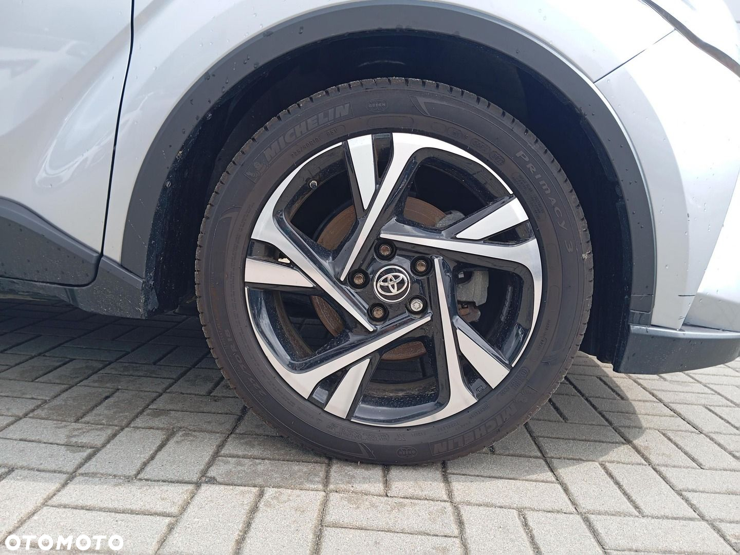 Toyota C-HR - 13
