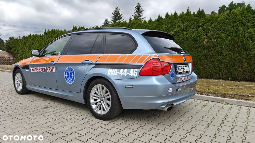 BMW Seria 3 320d Efficient Dynamics - 17