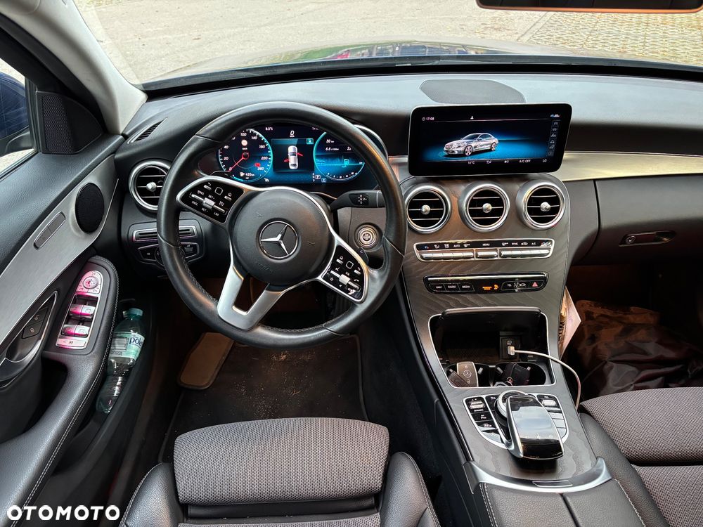 Mercedes-Benz Klasa C 200 d 9G-TRONIC - 22