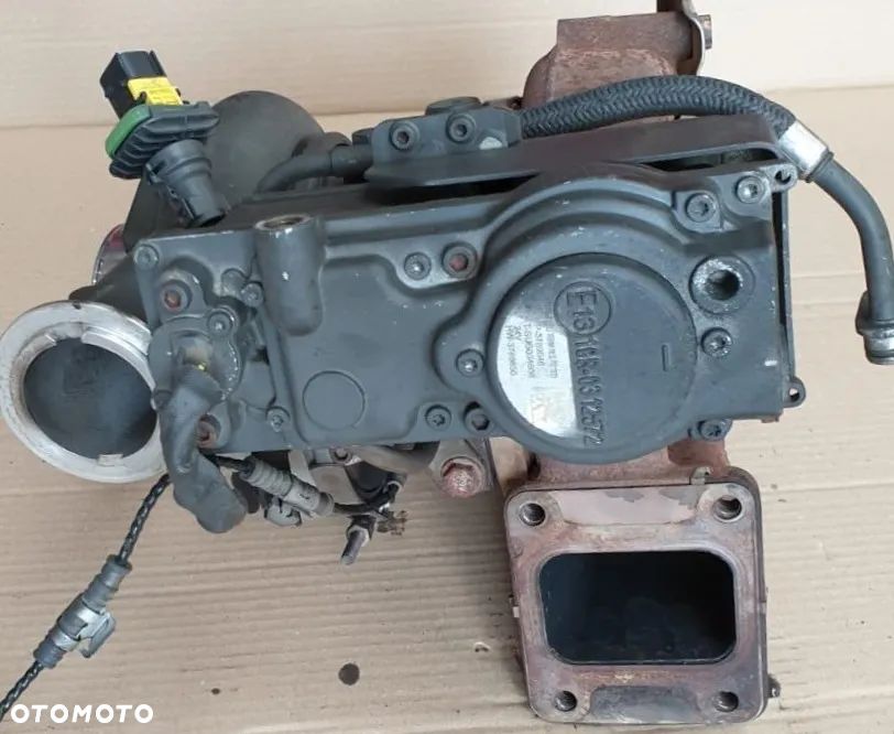 TURBOSPRĘŻARKA DAF XF106 440 KM Z NASTAWNIKIEM VTG 1945276 3789646 - 1