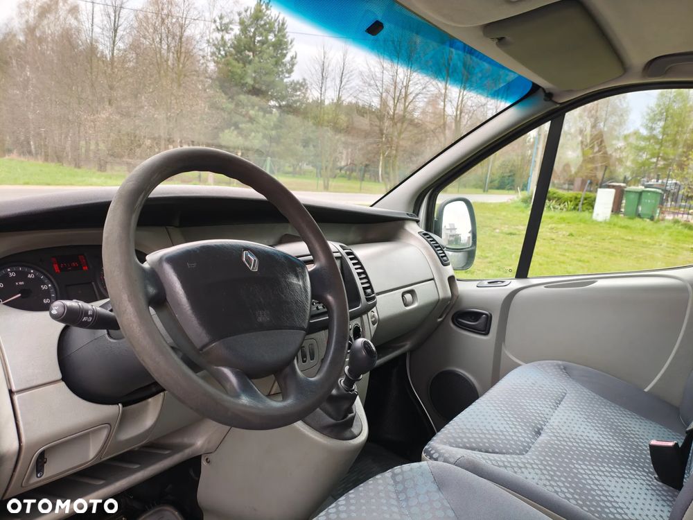 Renault Trafic - 19