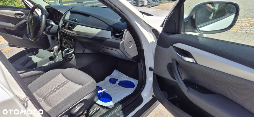 BMW X1 xDrive18d - 14