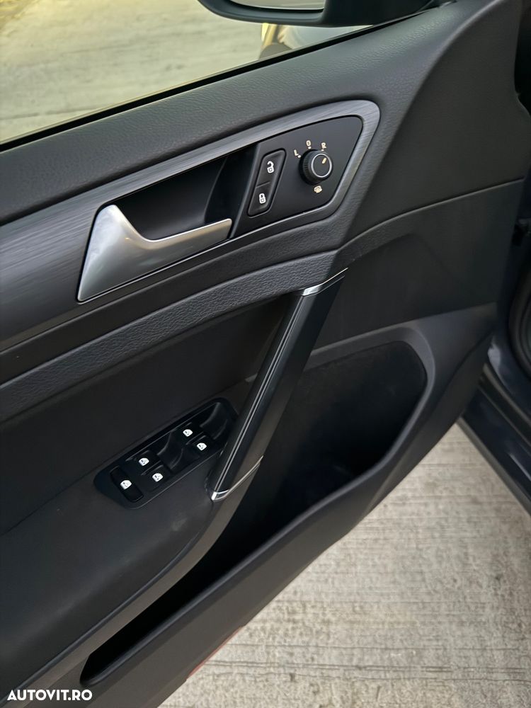 Volkswagen Golf 2.0 TDI (BlueMotion Technology) Comfortline - 19