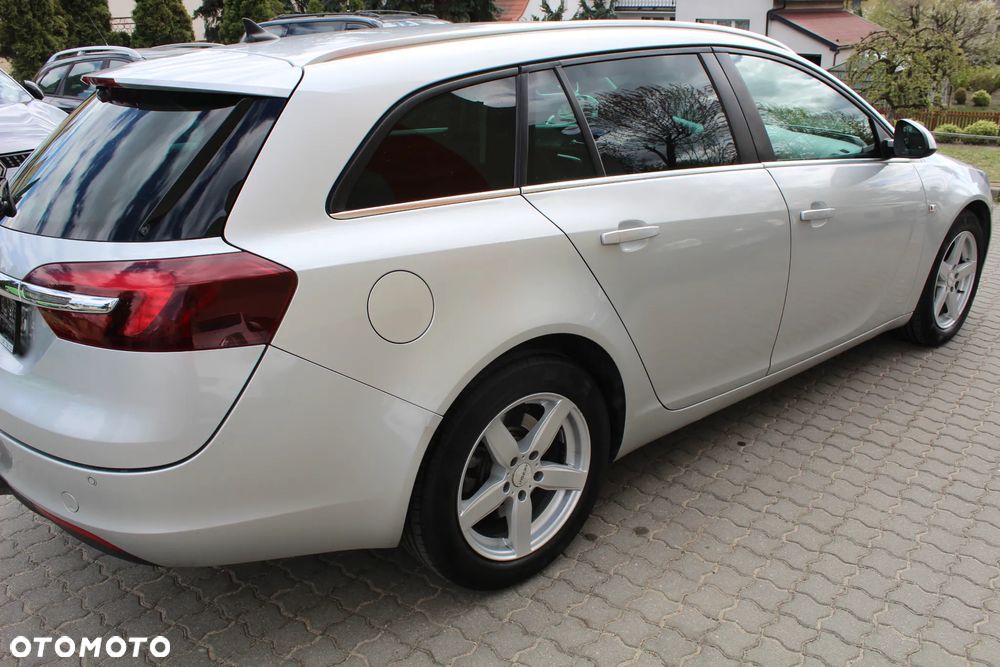 Opel Insignia - 11