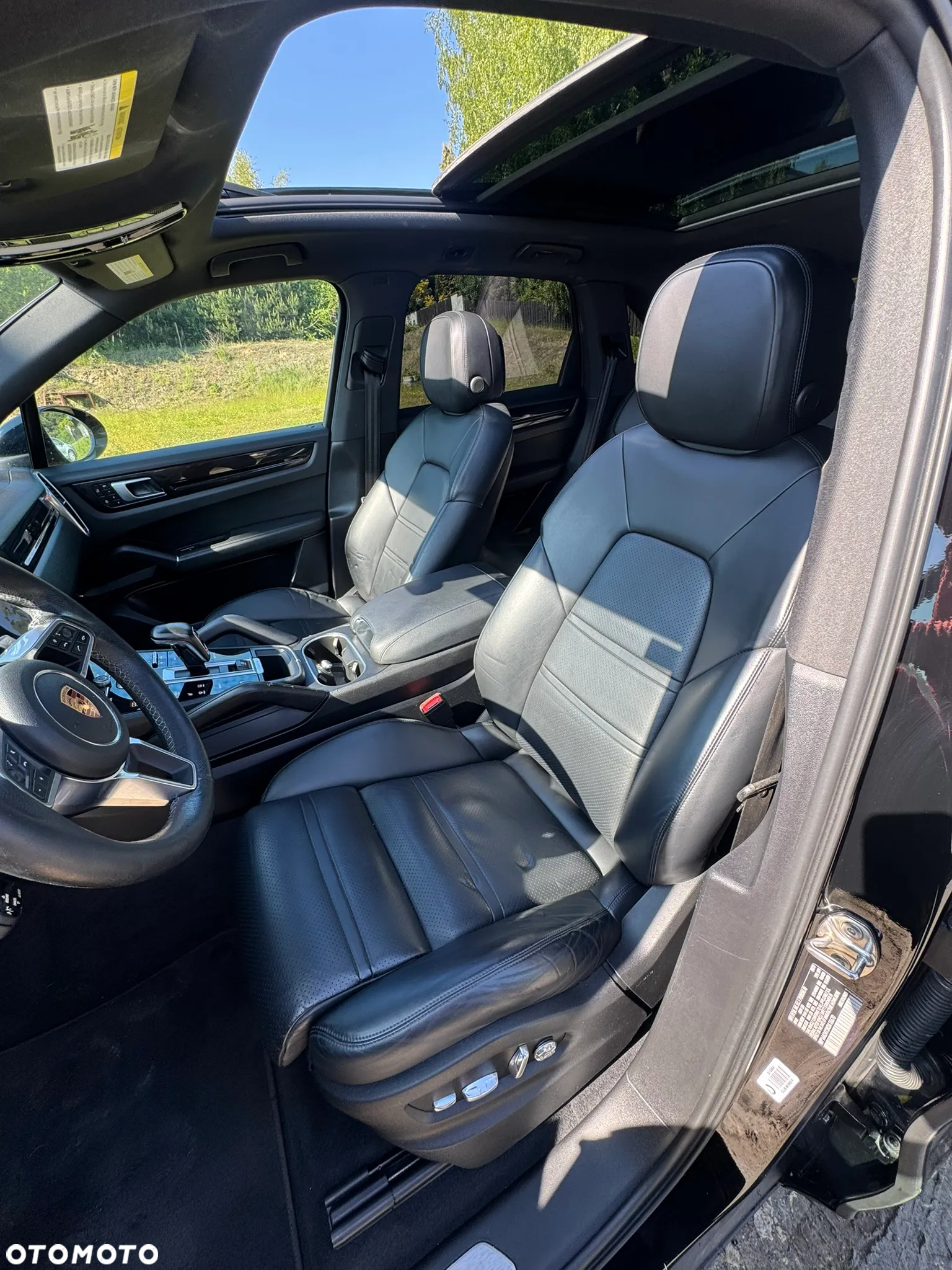 Porsche Cayenne - 16