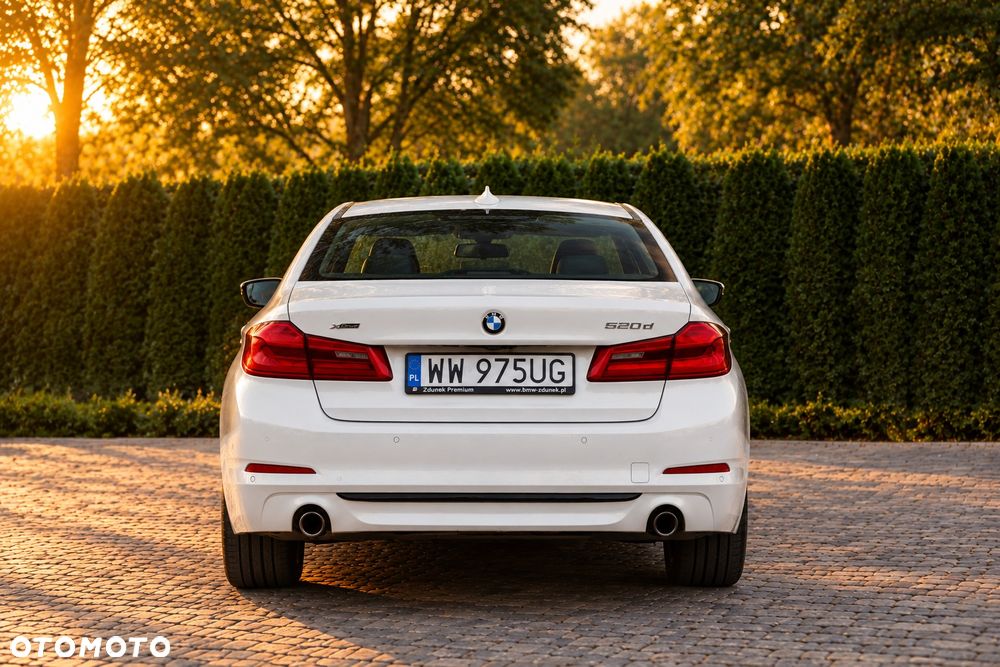 BMW Seria 5 520d xDrive Sport Line sport - 29