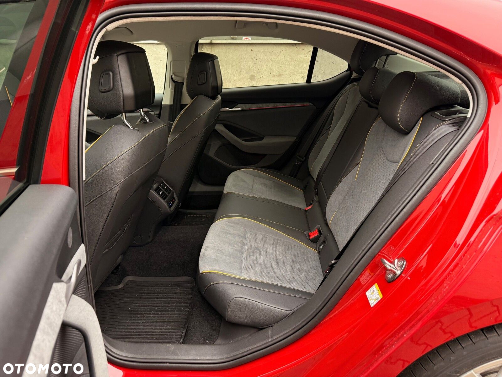 Skoda Superb 1.5 TSI Style DSG - 12