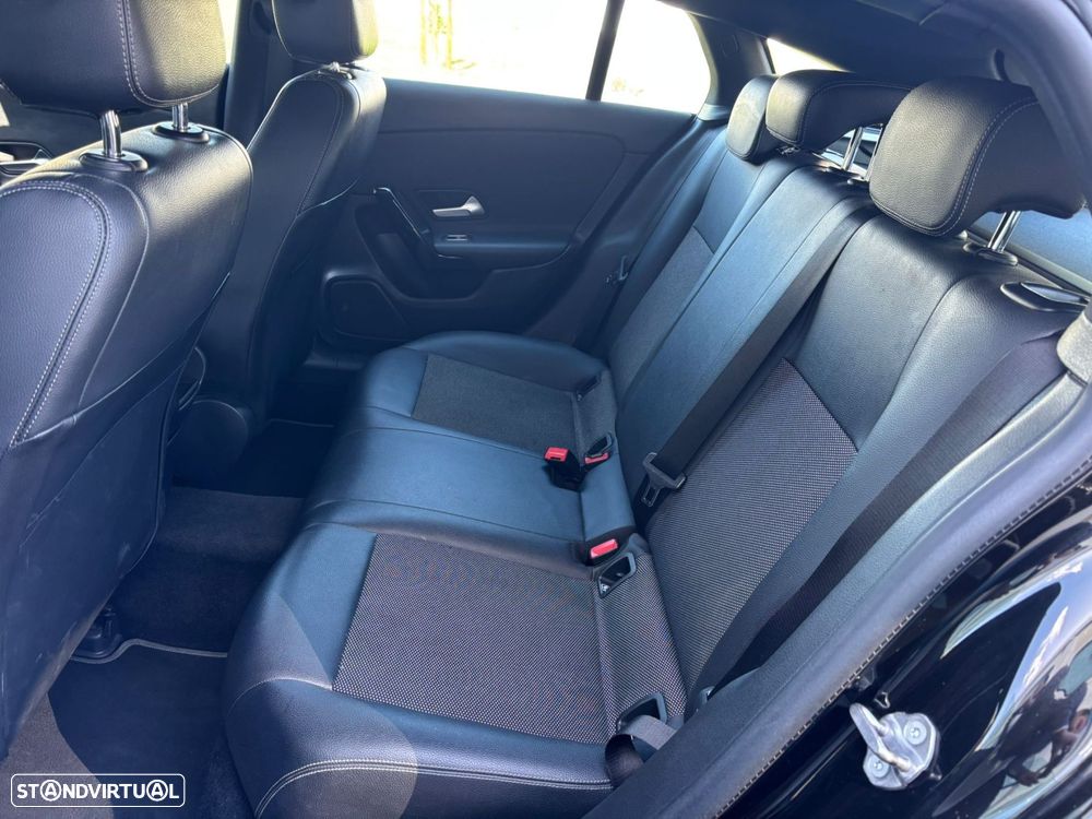 Mercedes-Benz CLA 180 d Shooting Brake AMG Line Aut. - 43