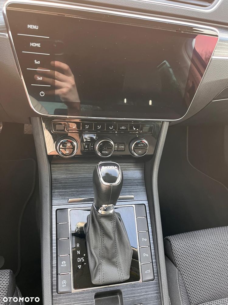 Skoda Superb 2.0 TDI DSG Style - 11