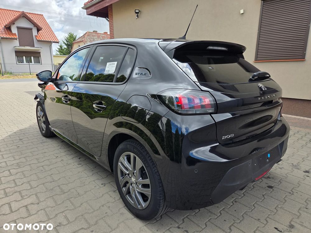 Peugeot 208 1.2 T Allure S&S - 3