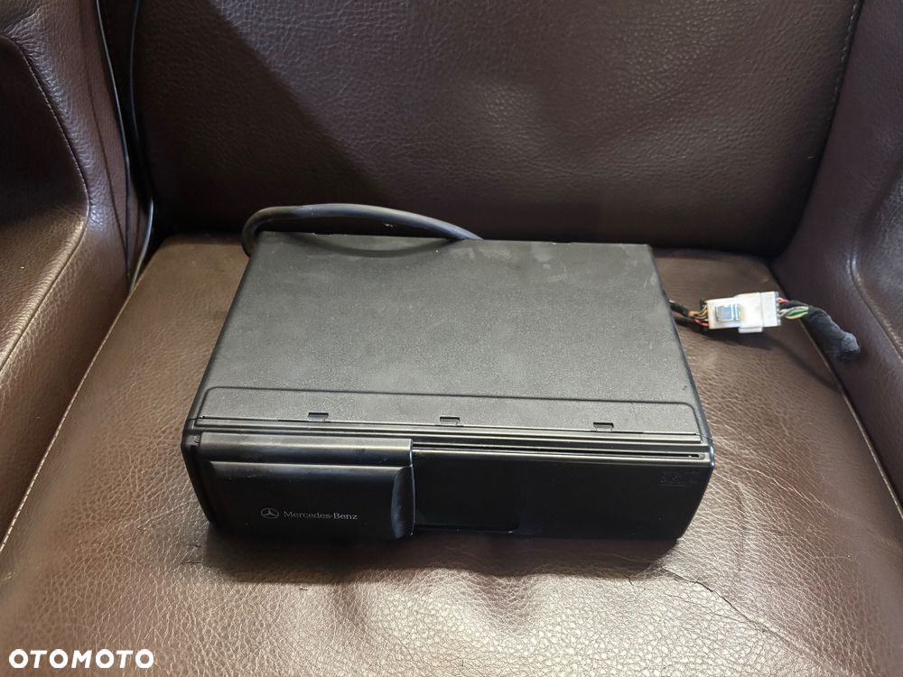 MERCEDES RADIO A1638201389 - 1
