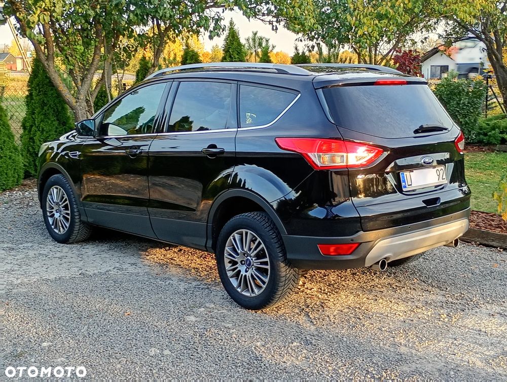 Ford Kuga 2.0 TDCi 2x4 Titanium - 28