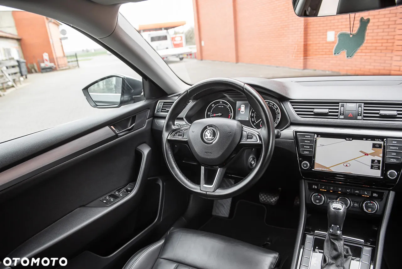 Skoda Superb 2.0 TDI DSG L&K - 25