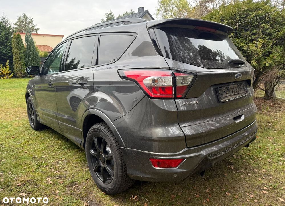 Ford Kuga 1.5 EcoBoost 2x4 ST-Line - 5