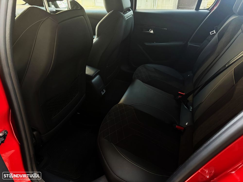 Peugeot 208 - 9