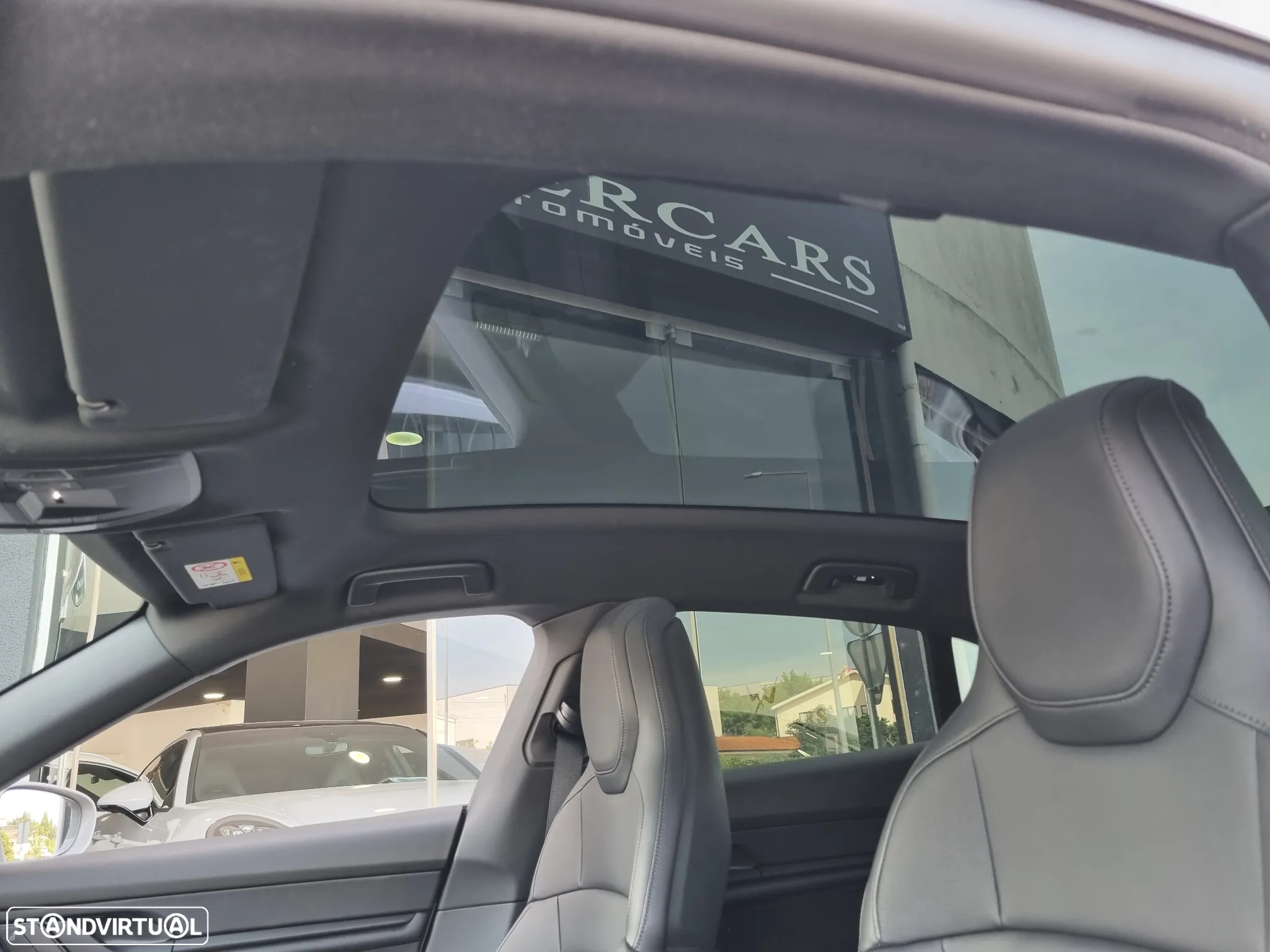 Porsche Taycan Sport Turismo bateria Performance Plus - 31