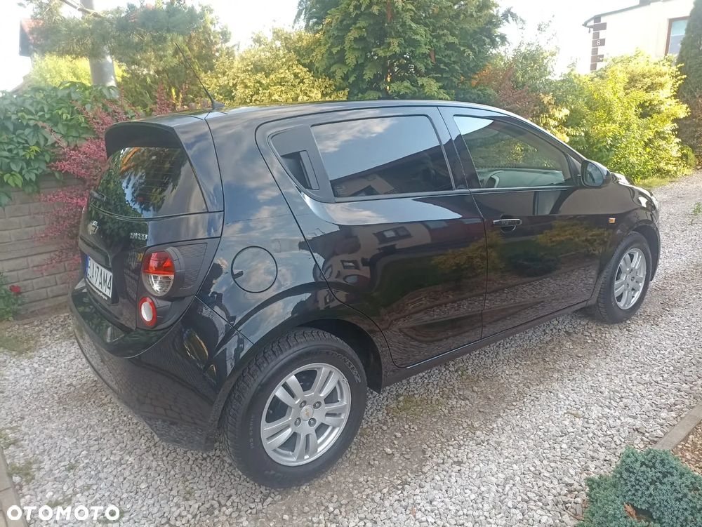 Chevrolet Aveo - 8