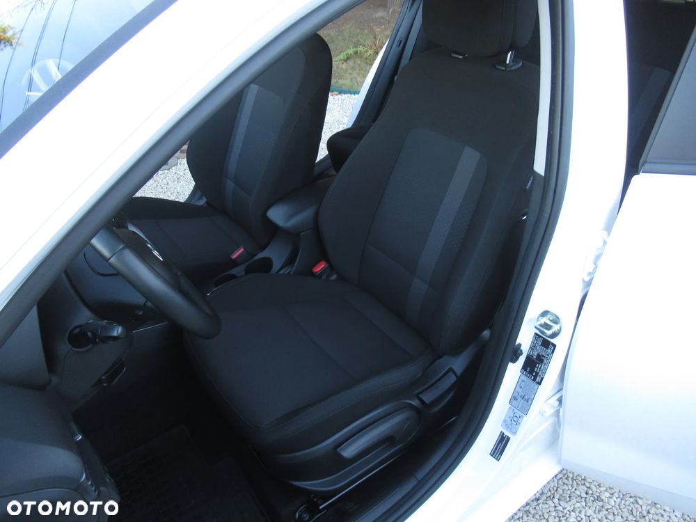 Hyundai i20 1.2 Modern - 6