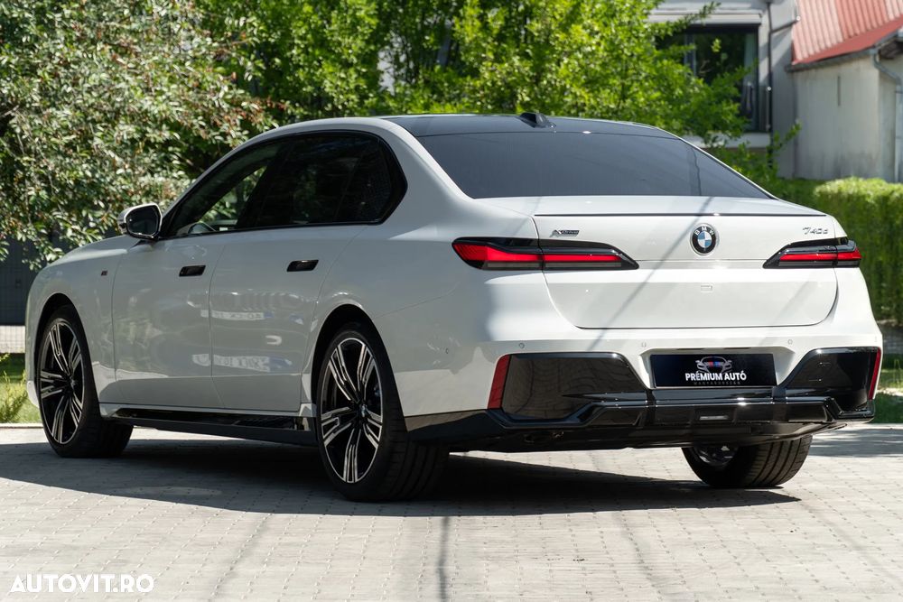 BMW Seria 7 740d xDrive MHEV - 6
