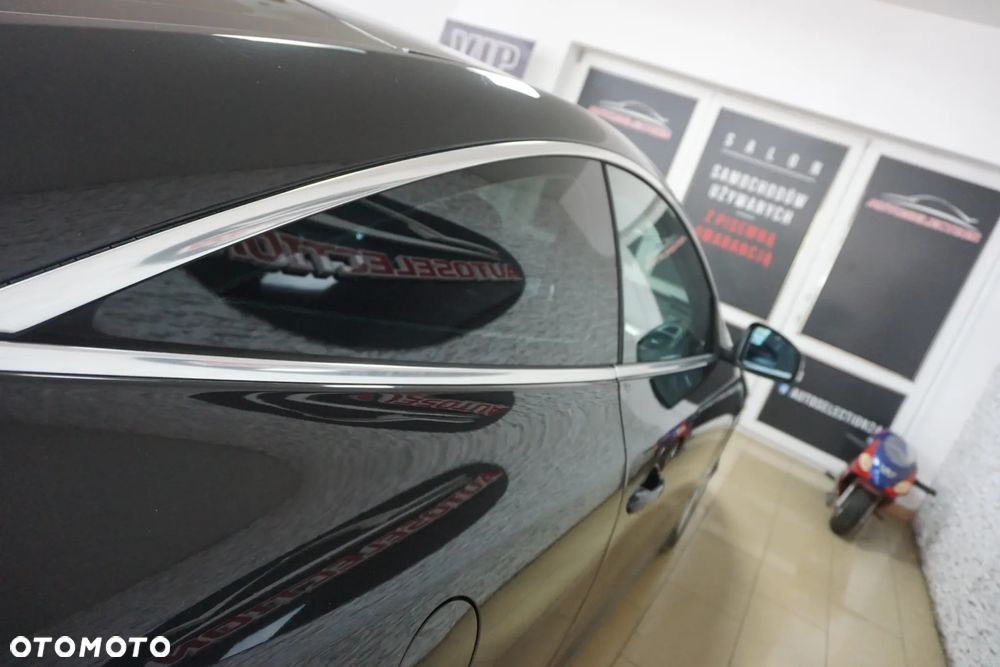 Renault Laguna V6 dCi 235 FAP GT - 18
