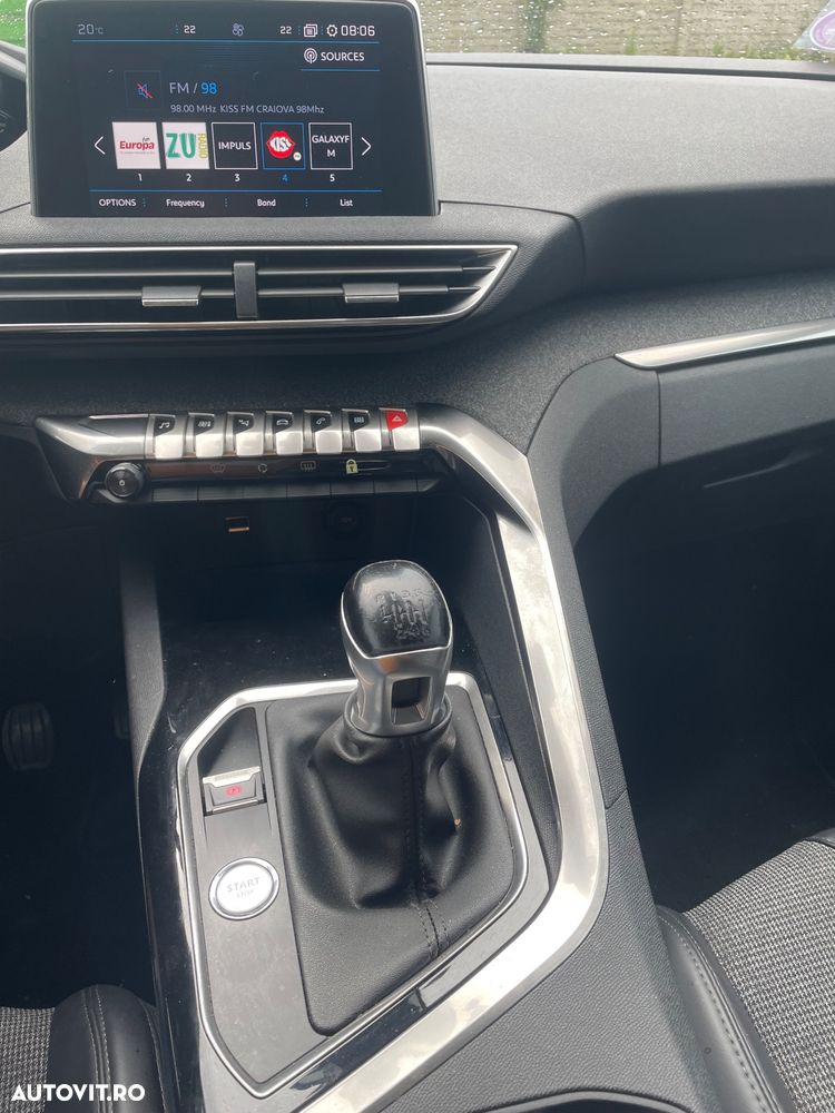 Peugeot 3008 PureTech 130 Stop & Start GPF Roadtrip - 6