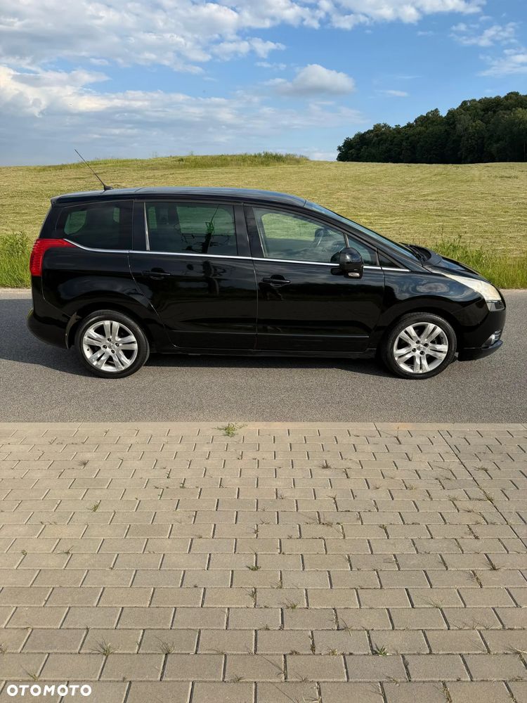 Peugeot 5008 HDI FAP 150 Family - 2