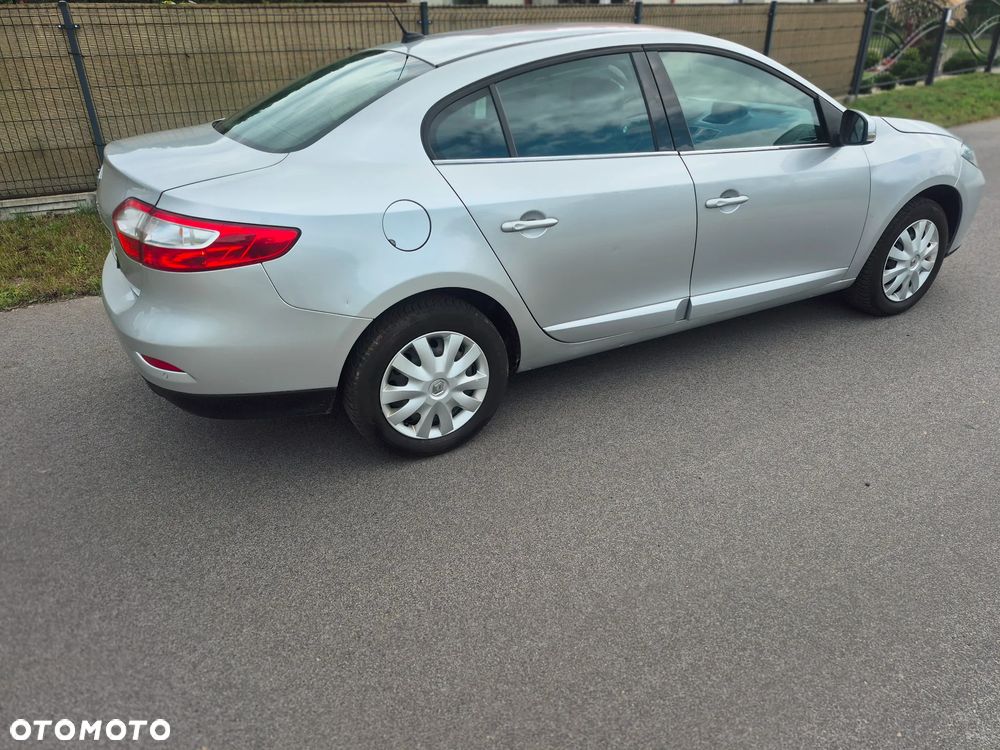 Renault Fluence 1.6 16V 110 Expression - 8