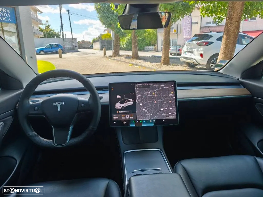 Tesla Model 3 - 20