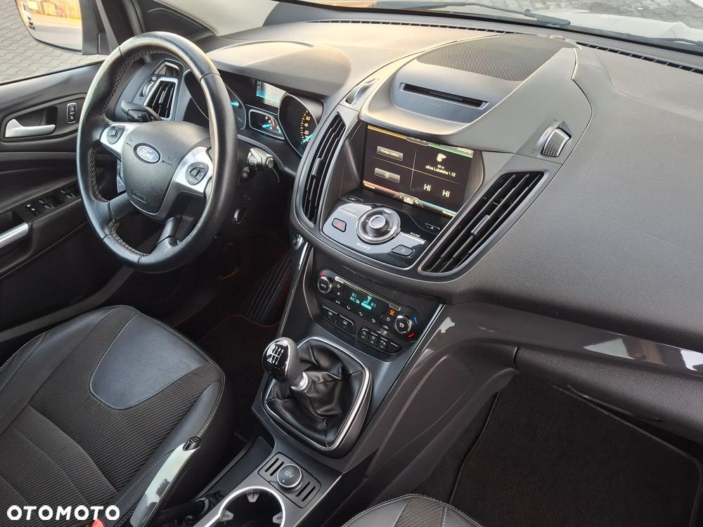 Ford Kuga 2.0 TDCi 2x4 Trend - 28